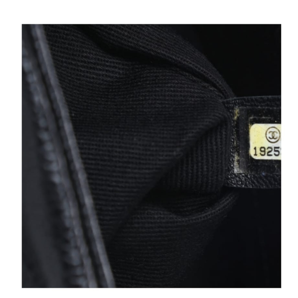 Chanel Caviar Timeless CC Soft Tote - Picture 5 of 10